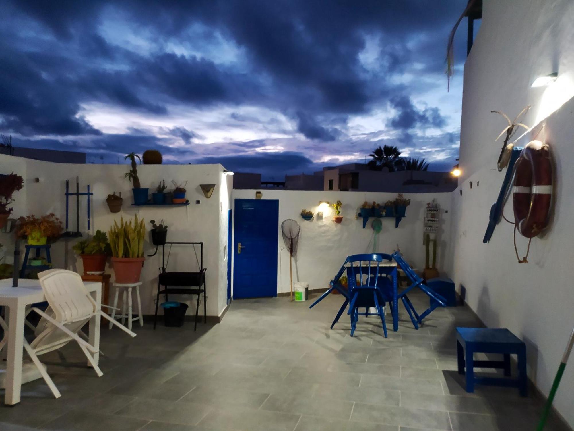 Villa Cozy House In El Golfo + Terrace Extérieur photo
